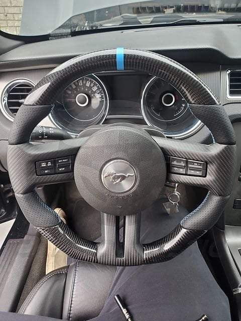 2010-2014 CUSTOM FORD MUSTANG STEERING WHEEL UPGRADE